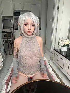 yourcutewaifu online show from February 2026 06:11:01 AM