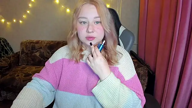 Milafoxxxy online show from October 2025 08:54:02 PM