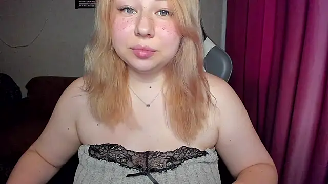Milafoxxxy online show from October 2025 10:16:01 AM