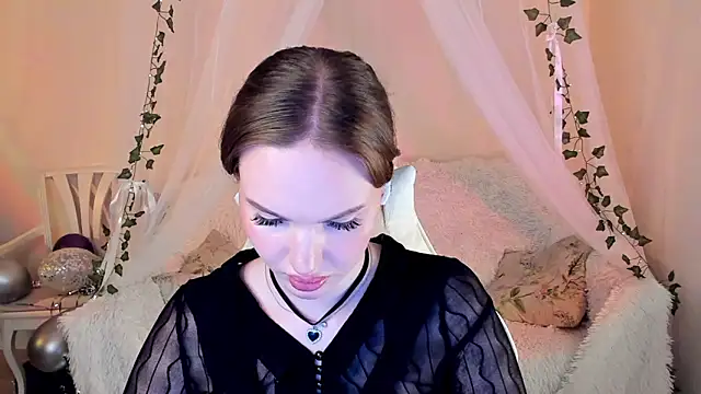 MishkaMe online show from September 2025 03:52:02 PM