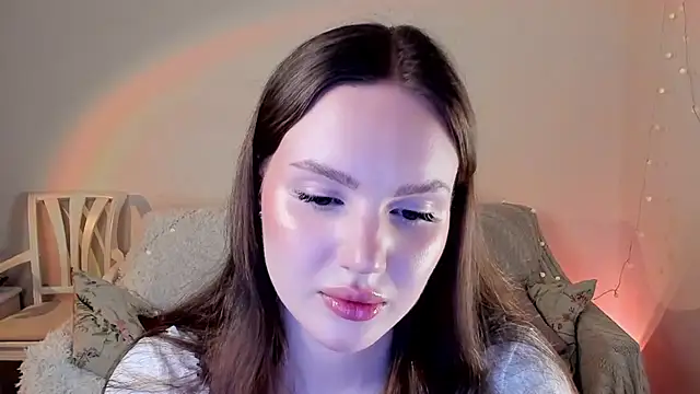 Snapshot of MishkaMe chatting on December 2025 03:36:01 PM MishkaMe online show from December 2025 03:36:01 PM