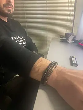 giorgakaci69 online show from February 2026 01:55:01 PM