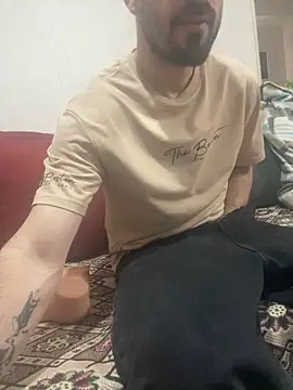 giorgakaci69 online show from March 2026 12:33:02 PM