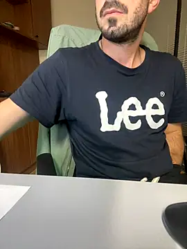 giorgakaci69 online show from October 2025 03:23:02 PM