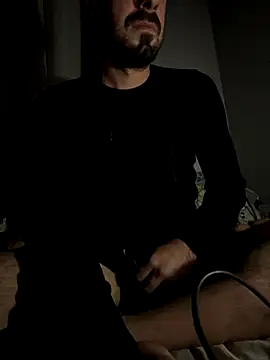 giorgakaci69 online show from October 2025 10:31:01 PM