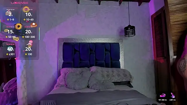 Snapshot of Taiissa_ chatting on November 2025 08:09:02 PM Taiissa online show from November 2025 08:09:02 PM