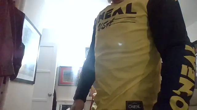 den-rock4u online show from November 2025 04:38:01 AM