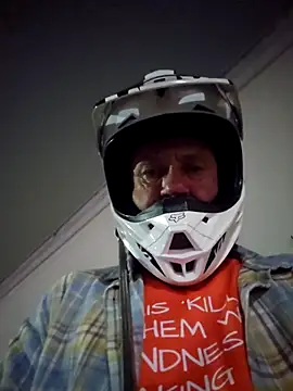 den-rock4u online show from December 2025 05:32:01 AM