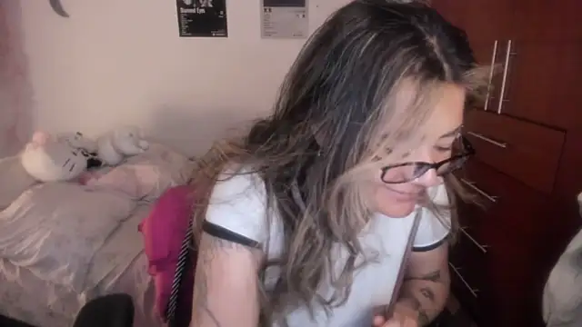 StephaniFox online show from February 2026 01:40:01 AM