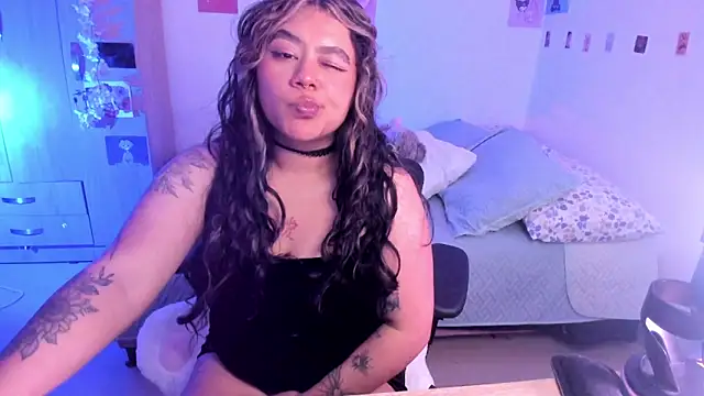 StephaniFox online show from March 2025 03:40:01 AM