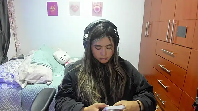 StephaniFox online show from October 2025 04:14:02 AM