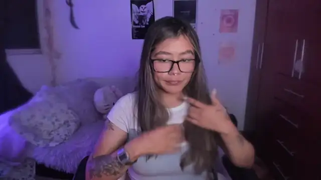 StephaniFox online show from March 2026 02:33:02 AM