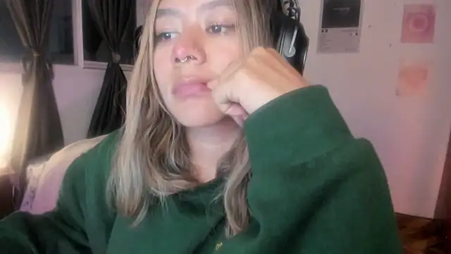 StephaniFox online show from March 2026 05:08:02 AM