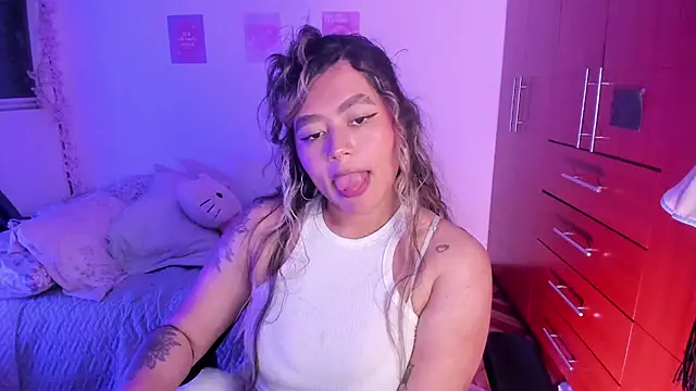 StephaniFox online show from October 2025 11:14:02 PM