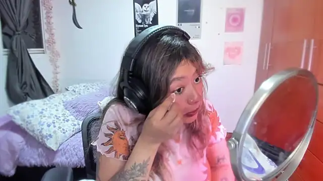 StephaniFox online show from April 2026 12:06:02 AM