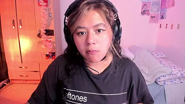 StephaniFox online show from March 2025 12:44:01 AM