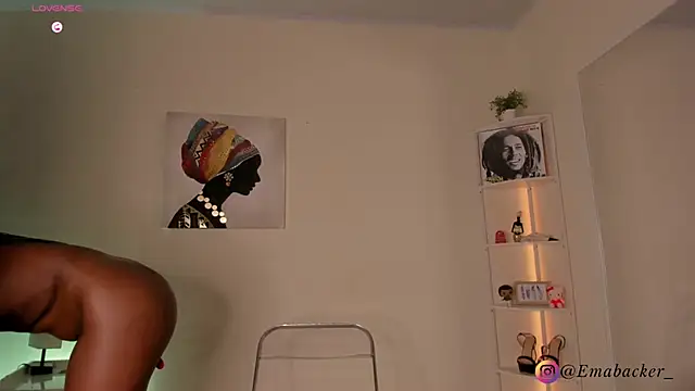 Snapshot of Emma_Backer_ chatting on January 2025 01:27:01 AM Emma Backer online show from January 2025 01:27:01 AM