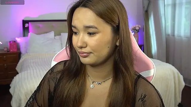 immahawaii online show from November 2025 03:27:01 AM