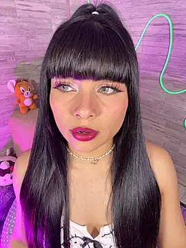 Snapshot of Bubalu_Uwwu chatting on November 2025 12:58:02 AM Bubalu Uwwu online show from November 2025 12:58:02 AM