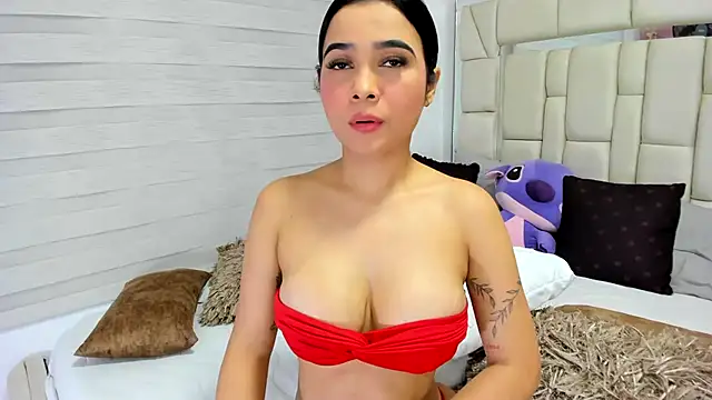Snapshot of clytiia_ chatting on June 2026 02:00:01 AM clytiia online show from June 2026 02:00:01 AM