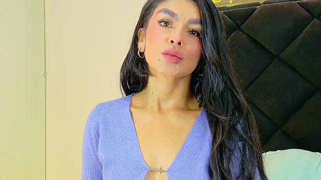 Holly Brensonexx  online show from February 2026 12:50:02 PM