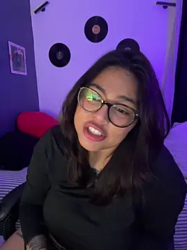 miacanela xo online show from April 2026 02:29:01 AM