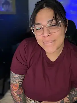 Snapshot of miacanela_xo chatting on December 2025 03:40:01 AM miacanela xo online show from December 2025 03:40:01 AM