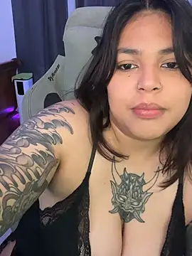 Snapshot of miacanela_xo chatting on July 2026 01:27:02 AM miacanela xo online show from July 2026 01:27:02 AM