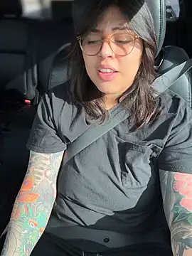 miacanela xo online show from February 2026 08:07:01 PM