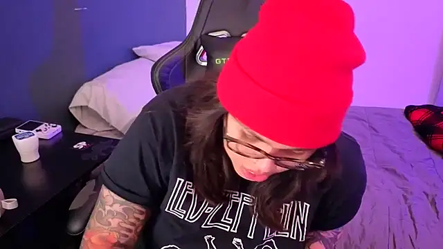 miacanela xo online show from February 2026 03:18:01 AM