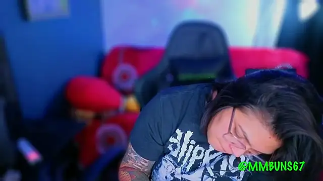 Snapshot of miacanela_xo chatting on November 2025 02:37:02 AM miacanela xo online show from November 2025 02:37:02 AM