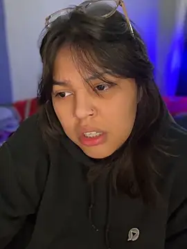 Snapshot of miacanela_xo chatting on December 2025 01:11:01 AM miacanela xo online show from December 2025 01:11:01 AM