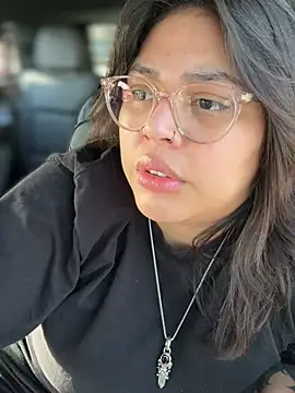 miacanela xo online show from February 2026 09:48:01 PM