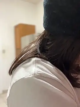 Snapshot of miacanela_xo chatting on November 2025 04:02:02 AM miacanela xo online show from November 2025 04:02:02 AM