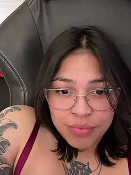 Snapshot of miacanela_xo chatting on February 2025 07:12:02 AM miacanela xo online show from February 2025 07:12:02 AM