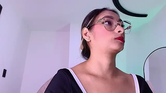 vale ross  online show from February 2026 03:02:02 AM