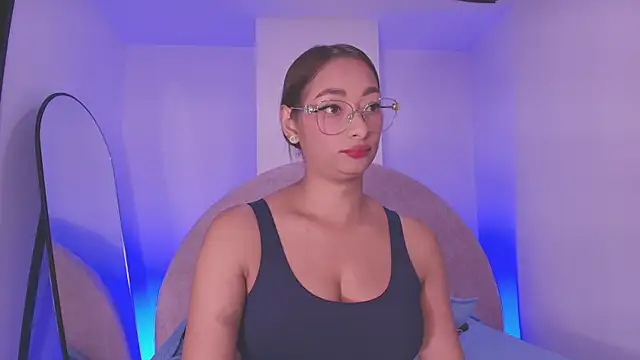 vale ross  online show from April 2026 03:07:02 AM