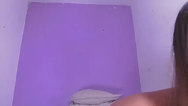 vale ross  online show from November 2025 03:07:01 AM