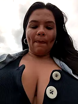 Snapshot of Julieta-tits chatting on December 2024 08:14:02 PM Julieta-tits online show from December 2024 08:14:02 PM