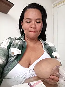 Julieta-tits online show from April 2026 01:25:02 PM