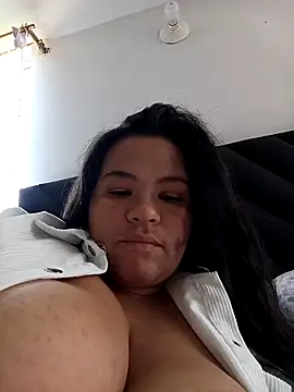 Julieta-tits online show from March 2026 06:15:02 PM