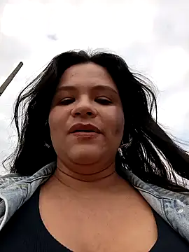 Snapshot of Julieta-tits chatting on December 2024 08:44:02 PM Julieta-tits online show from December 2024 08:44:02 PM