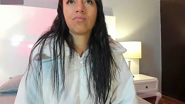 Tamaraakins online show from November 2025 12:54:01 PM