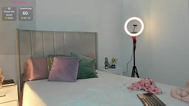 1m megan online show from February 2026 03:48:01 AM