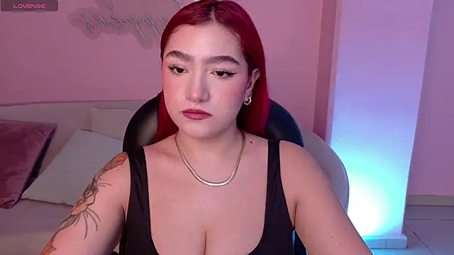 ViolettCastel online show from December 2025 06:40:01 PM