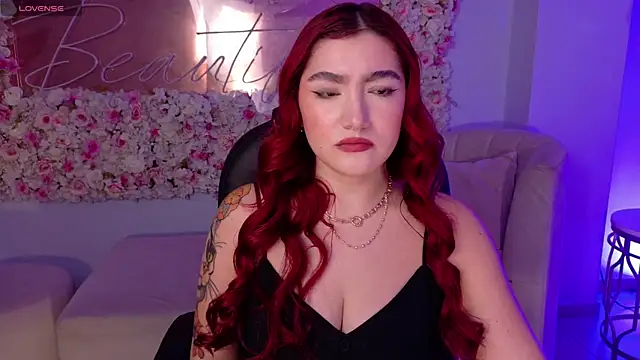 ViolettCastel online show from January 2026 06:56:01 PM