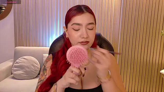 ViolettCastel online show from November 2025 07:28:01 PM