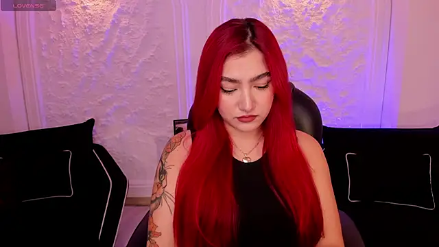 ViolettCastel online show from October 2025 07:05:02 PM