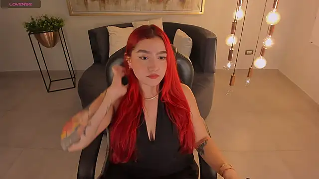 ViolettCastel online show from October 2025 06:21:01 PM