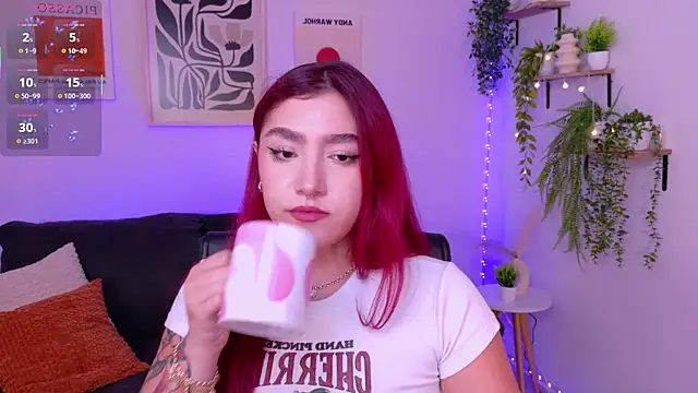 ViolettCastel online show from April 2026 07:41:02 PM